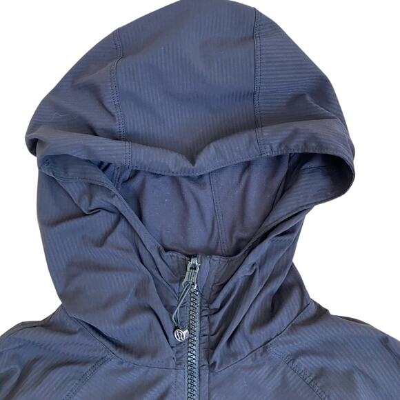 Lululemon Sz 4 In Flux Jacket Black Hooded Track Jacket Fitted Running Active - Picture 8 of 16